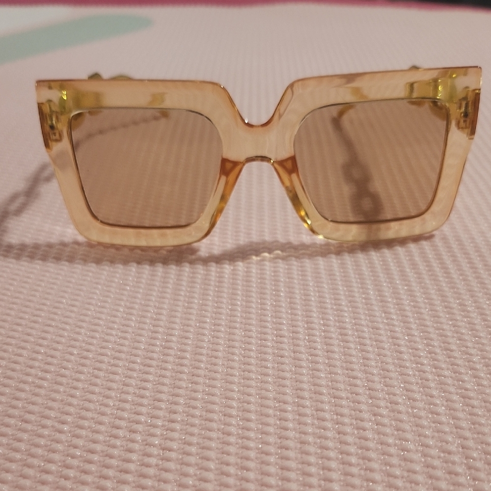 Bold Clear Champaign Sunglasses Retro Oversized Sunshades Chic Style Shades